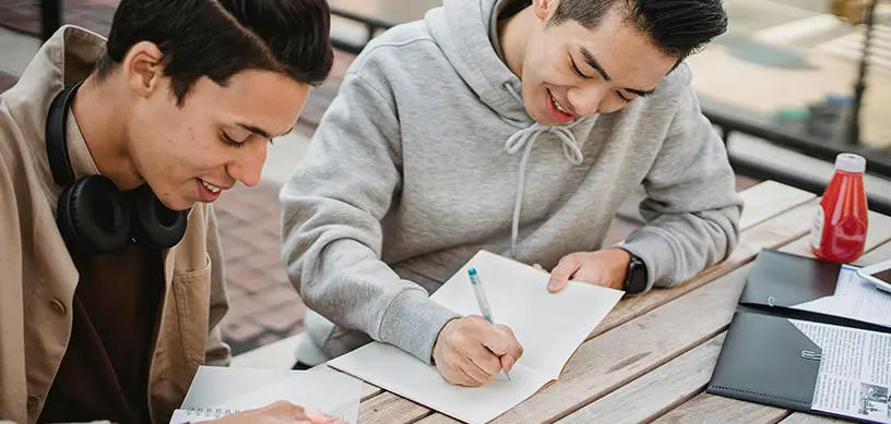 10 Things You Gain When You Study Abroad