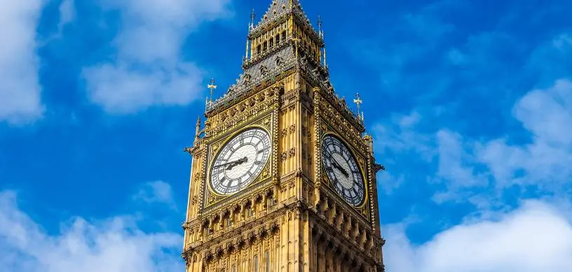 Career Opportunities Post PhD in the UK Career Opportunities Post PhD in the UK